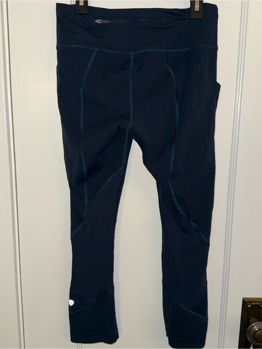 Lululemon Pace Rival Crop - Size 4, dark teal green